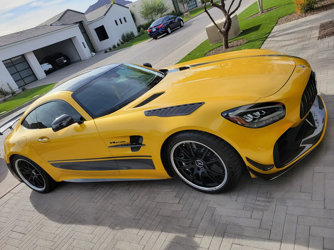 Mercedes-AMG GT Black Series in yellow after detail